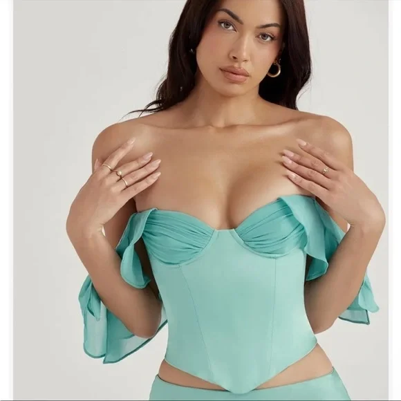 HOUSE OF CB 'Isabella' Jade Ruffle Sleeve Corset NWT - Picture 3 of 13